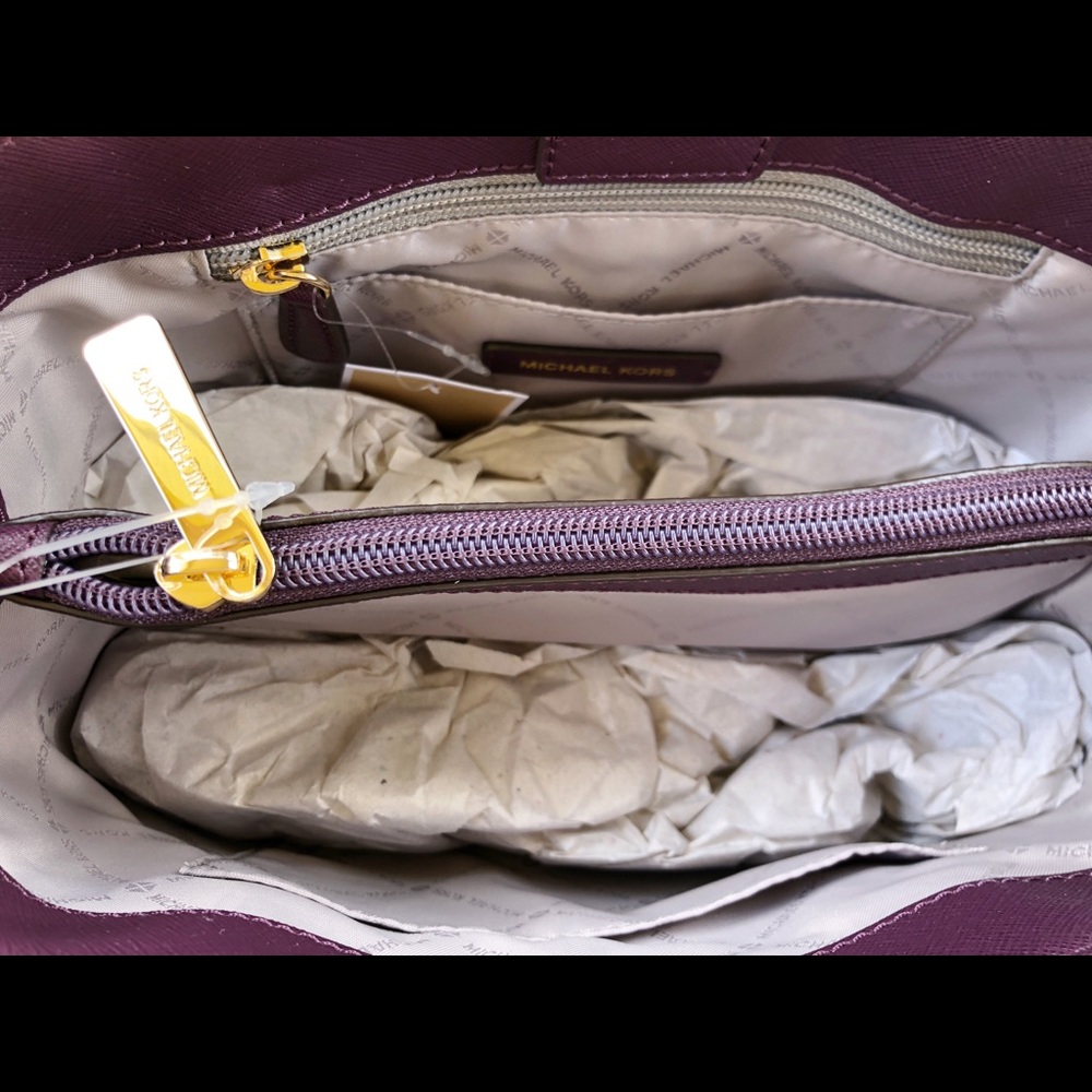Michael Kors purple north east Tote - Picture 8 of 8
